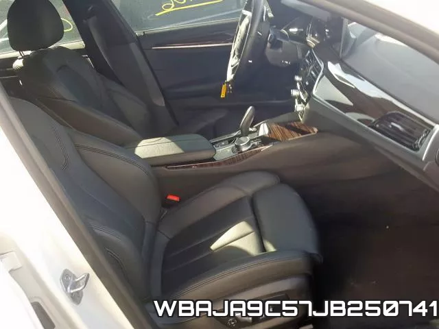 WBAJA9C57JB250741 фото 6