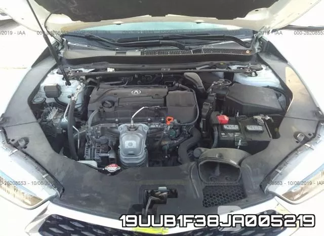 19UUB1F38JA005219 фото 2