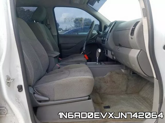 1N6AD0EVXJN742064 фото 6