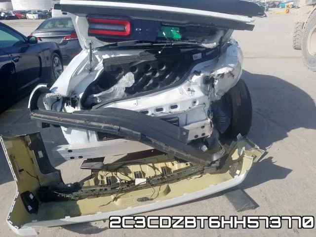 2C3CDZBT6HH573770 фото 10
