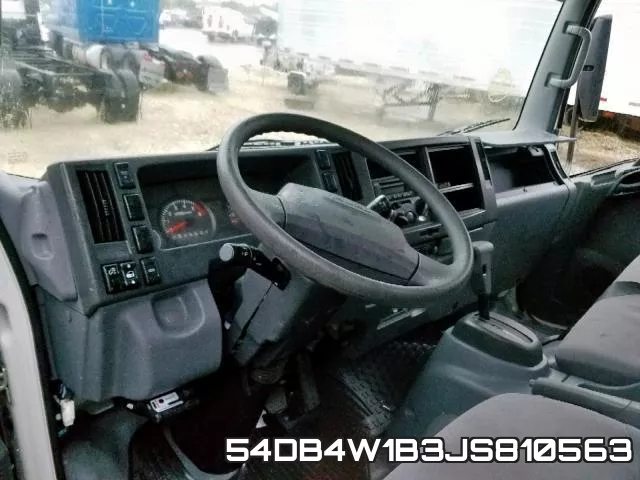54DB4W1B3JS810563 фото 10
