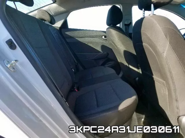 3KPC24A31JE030611 фото 7