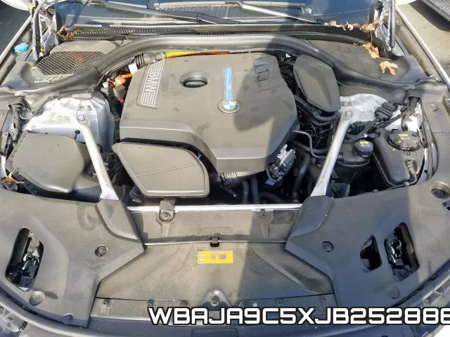 WBAJA9C5XJB252886 фото 8