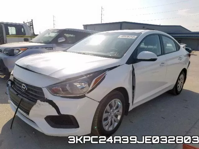 3KPC24A39JE032803 фото 3