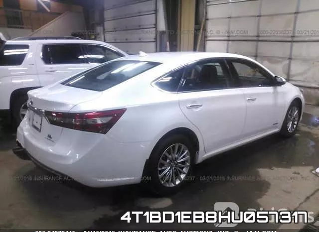 4T1BD1EB8HU057317 фото 5