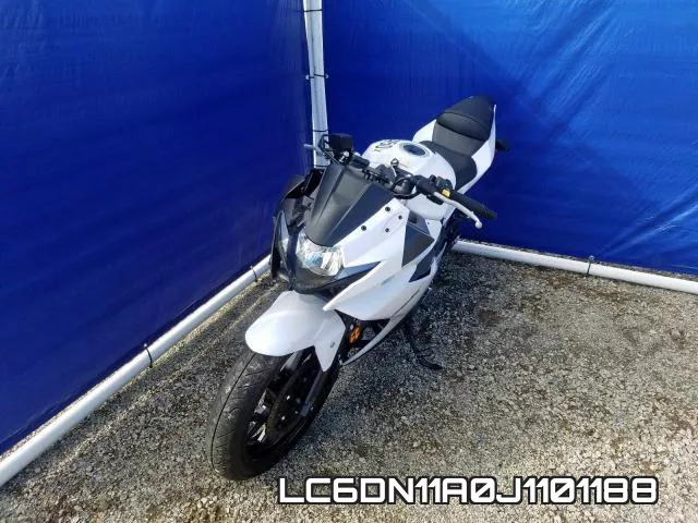 LC6DN11A0J1101188 фото 3