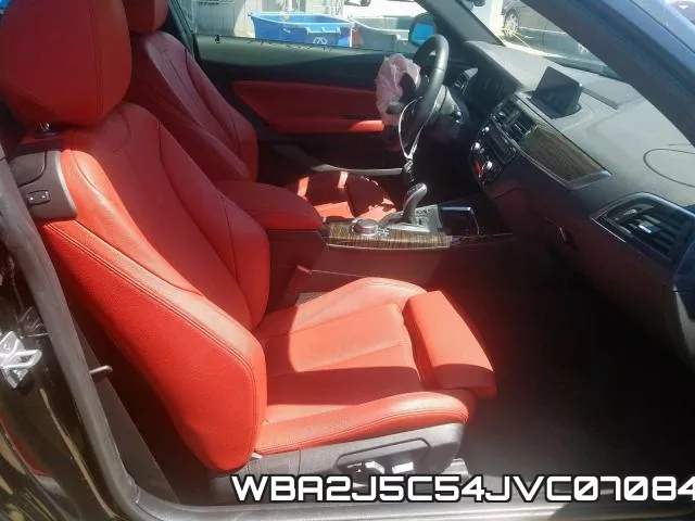 WBA2J5C54JVC07084 фото 6
