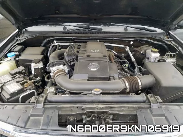 1N6AD0ER9KN706919 фото 8