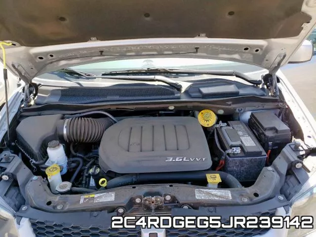 2C4RDGEG5JR239142 фото 8