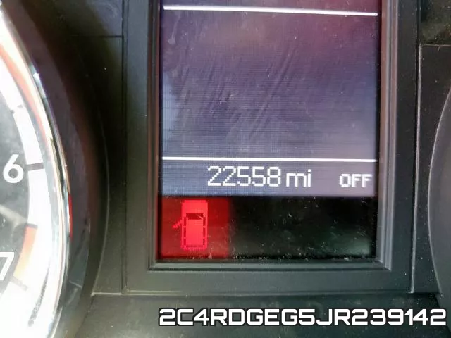 2C4RDGEG5JR239142 фото 9
