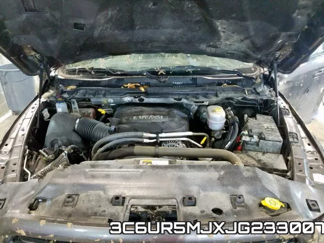 3C6UR5MJXJG233007 фото 8