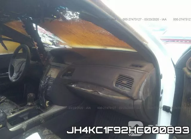 JH4KC1F92HC000893 фото 6