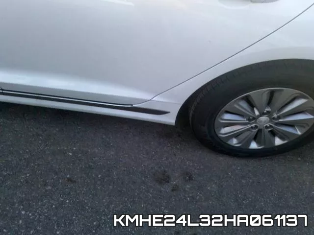 KMHE24L32HA061137 фото 10