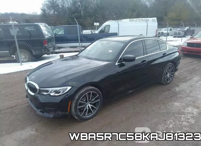 WBA5R7C58KAJ81323 фото 3
