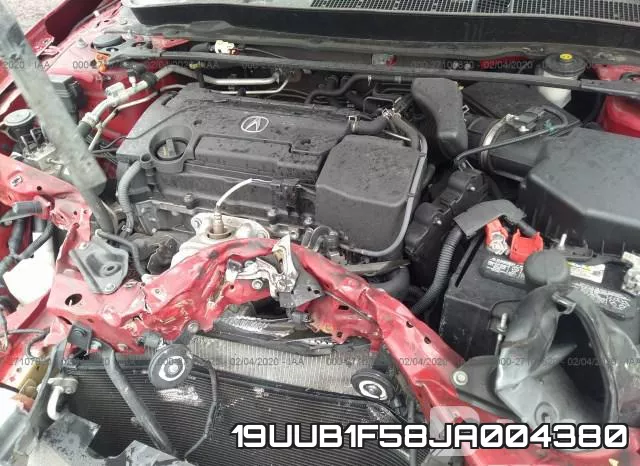 19UUB1F58JA004380 фото 2