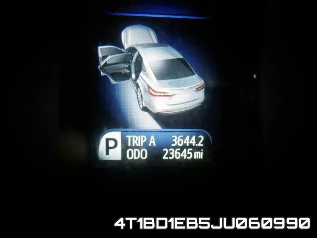 4T1BD1EB5JU060990 фото 9