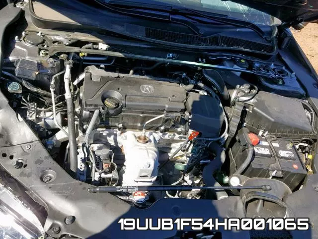 19UUB1F54HA001065 фото 8