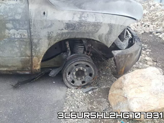 3C6UR5HL2HG707831 фото 2