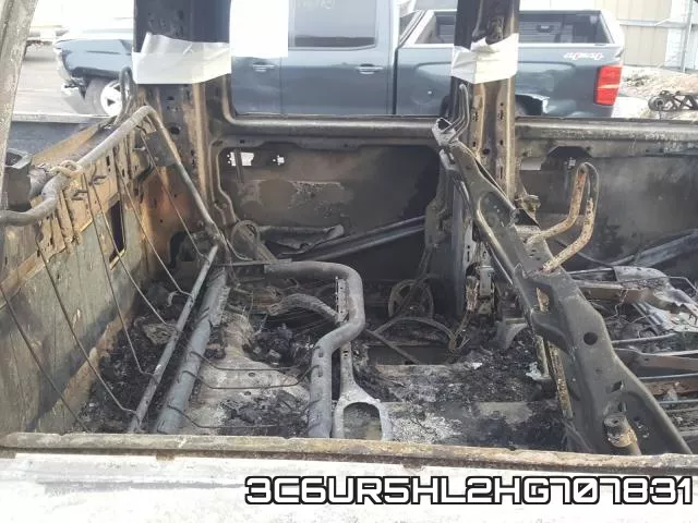 3C6UR5HL2HG707831 фото 7