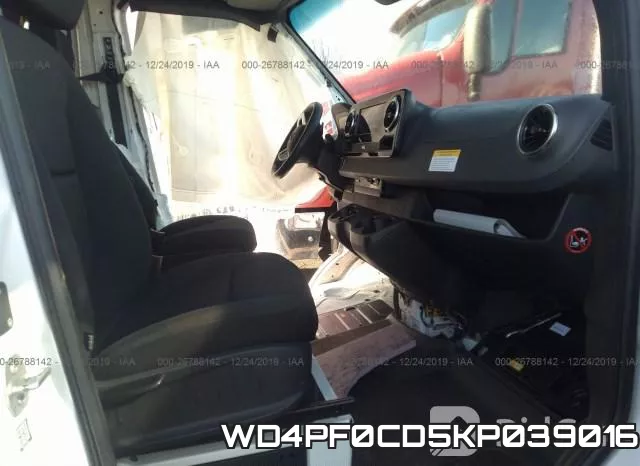 WD4PF0CD5KP039016 фото 6