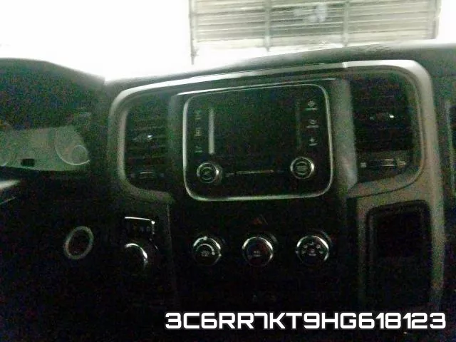 3C6RR7KT9HG618123 фото 10