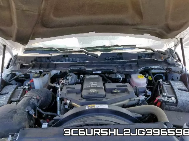 3C6UR5HL2JG396598 фото 8