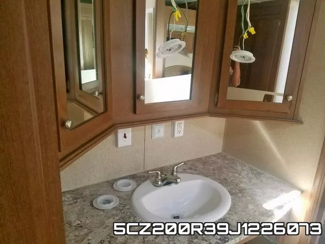 5CZ200R39J1226073 фото 9
