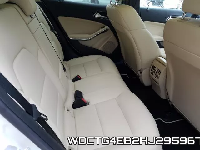 WDCTG4EB2HJ295967 фото 7