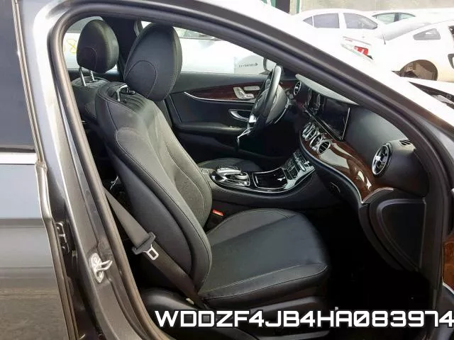 WDDZF4JB4HA083974 фото 6