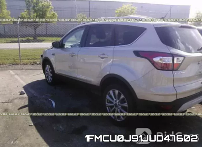 1FMCU0J91JUD47602 фото 4