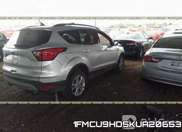 1FMCU9HD5KUA20653 фото 5