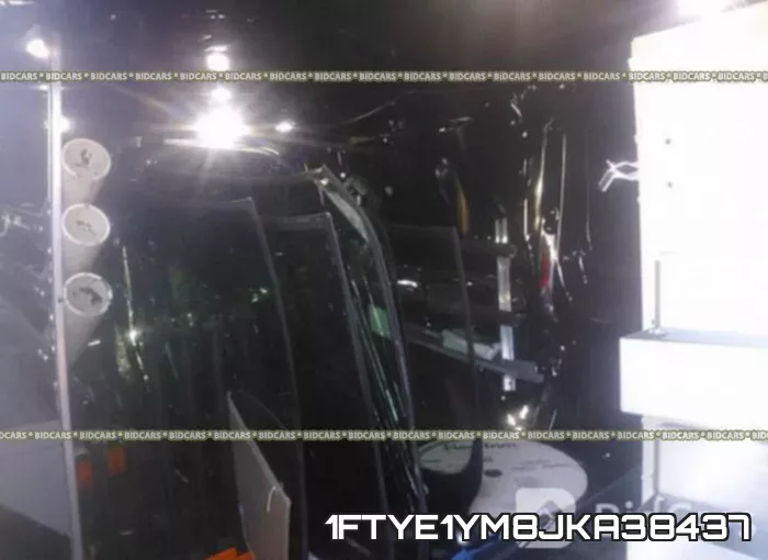 1FTYE1YM8JKA38437 фото 9