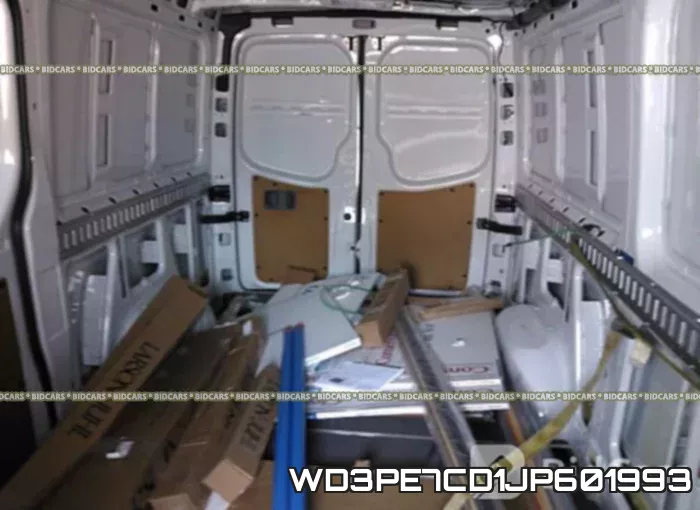 WD3PE7CD1JP601993 фото 8