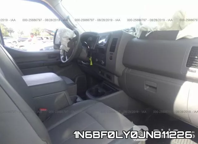 1N6BF0LY0JN811226 фото 6