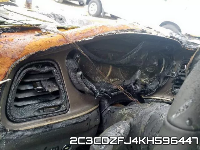 2C3CDZFJ4KH596447 фото 9