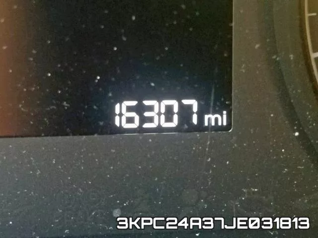 3KPC24A37JE031813 фото 9