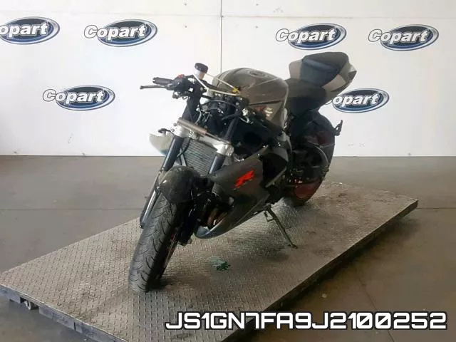 JS1GN7FA9J2100252 фото 3