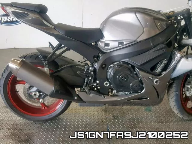 JS1GN7FA9J2100252 фото 8