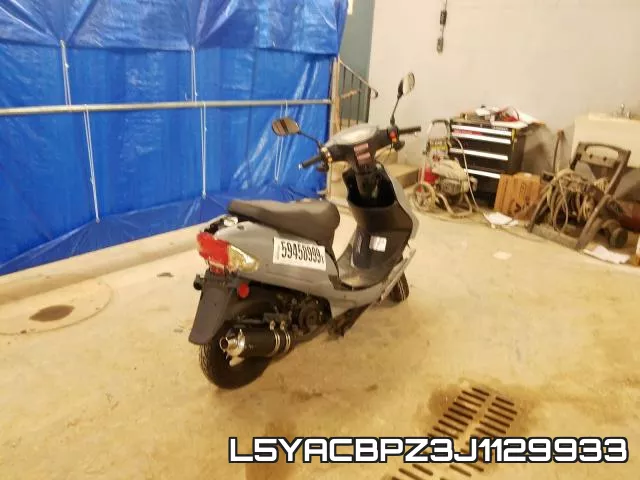 L5YACBPZ3J1129933 фото 5