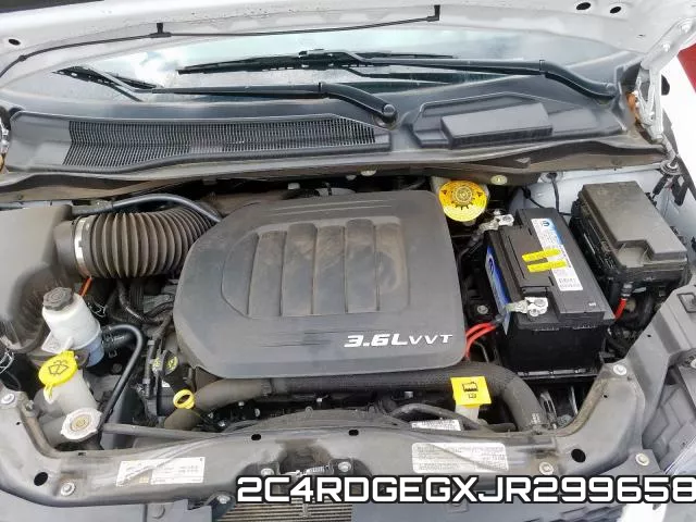 2C4RDGEGXJR299658 фото 8