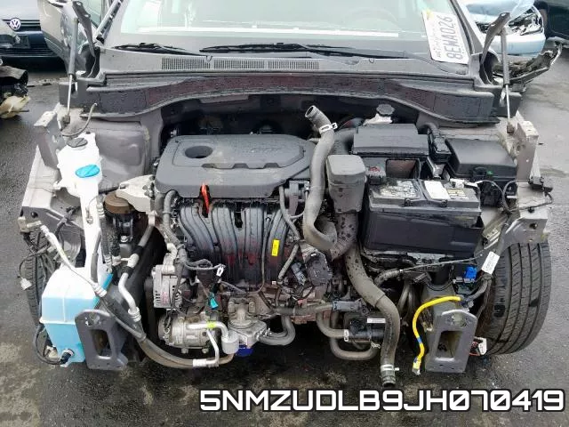 5NMZUDLB9JH070419 фото 8