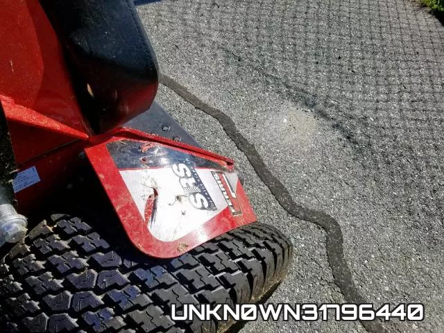 UNKN0WN31796440 фото 10