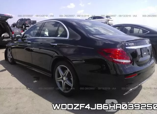 WDDZF4JB6HA039250 фото 4
