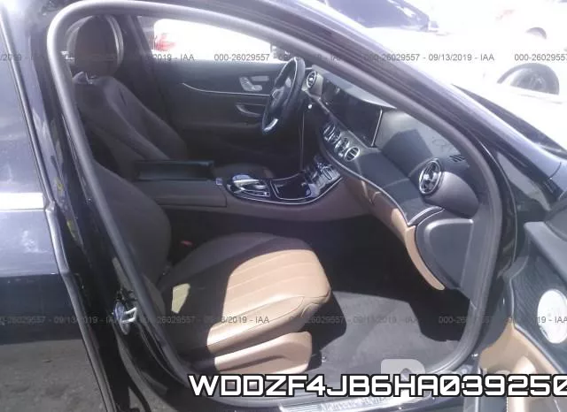 WDDZF4JB6HA039250 фото 6