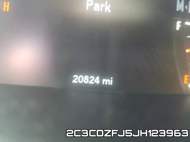 2C3CDZFJ5JH123963 фото 9