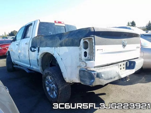 3C6UR5FL3JG223921 фото 4