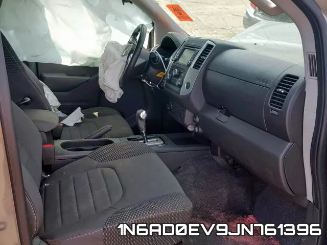 1N6AD0EV9JN761396 фото 6