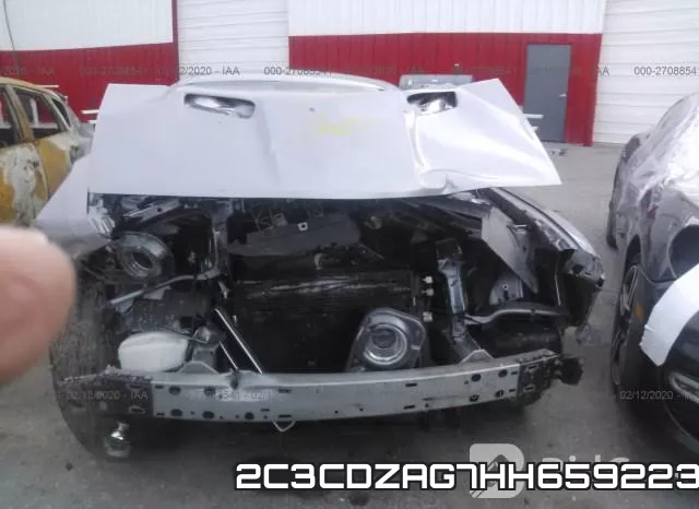 2C3CDZAG7HH659223 фото 7