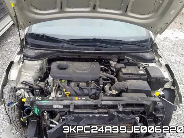 3KPC24A39JE006220 фото 8