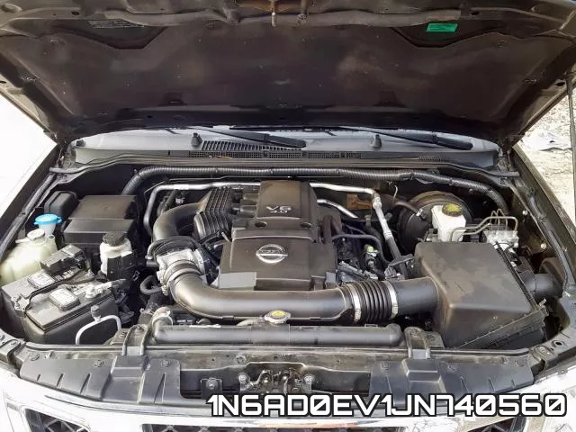 1N6AD0EV1JN740560 фото 8